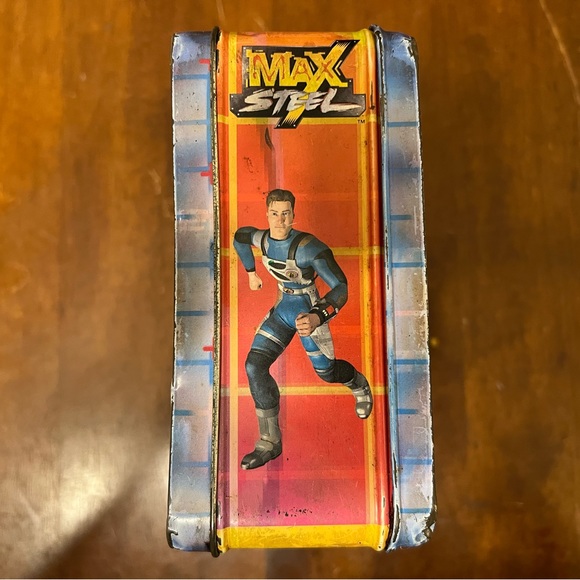 Max Steel Lunch Box - Picture 2 of 6